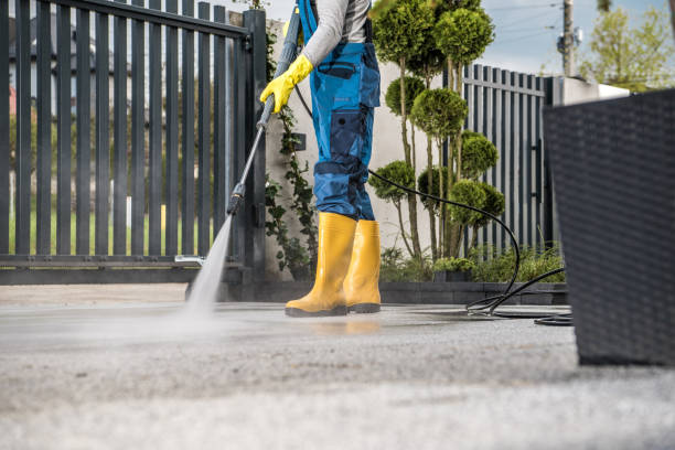Liberty Triangle, FL Pressure Washing Services Company